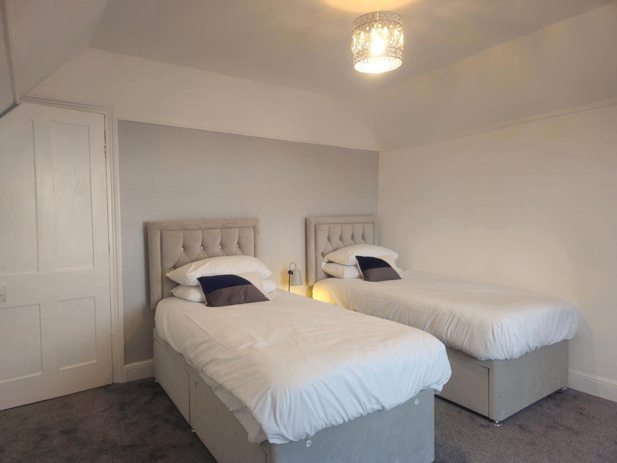 Exquisite 10 Bed Villa Hot Tub And Games Room Barnstaple Exteriör bild