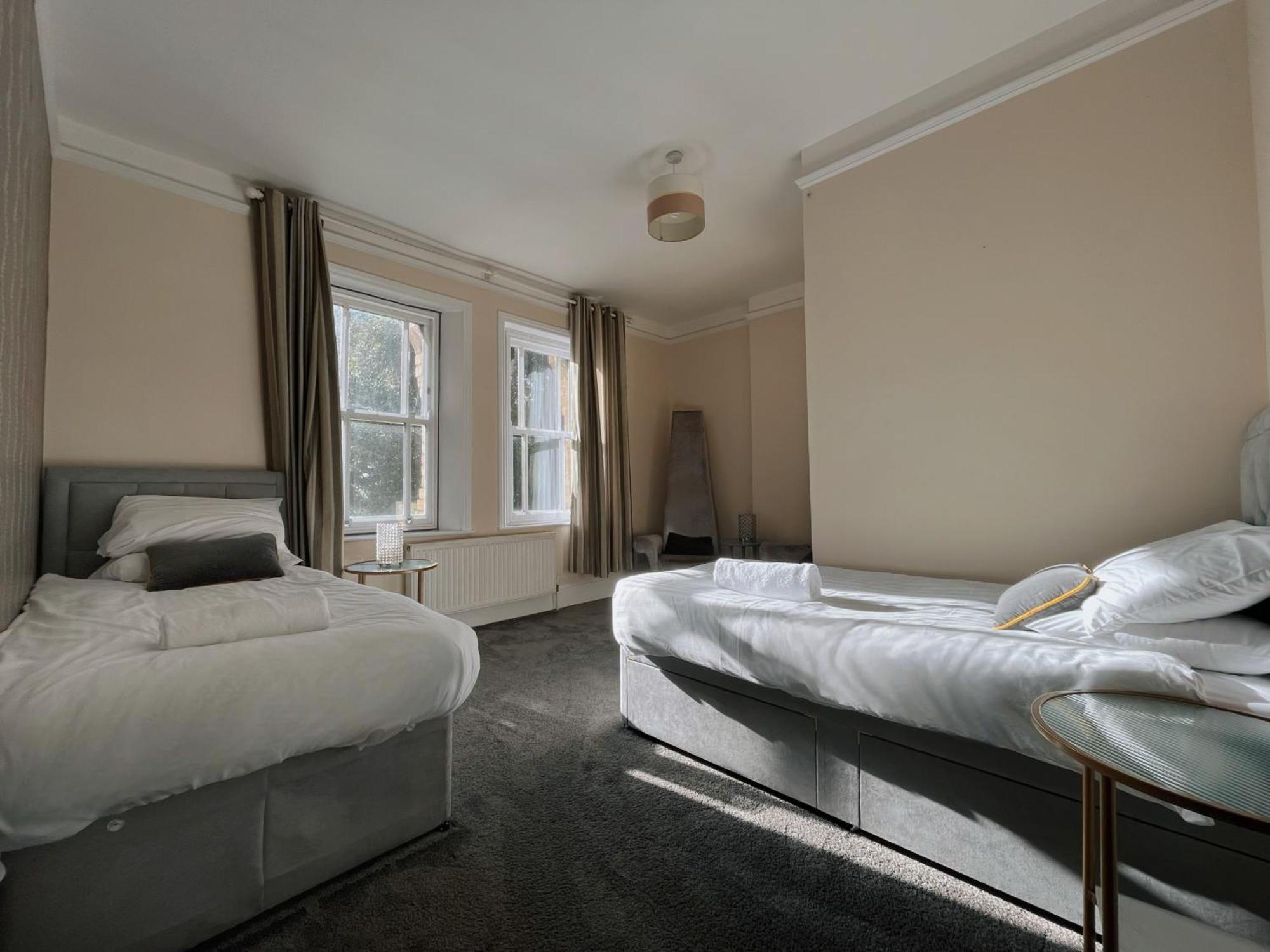 Exquisite 10 Bed Villa Hot Tub And Games Room Barnstaple Exteriör bild